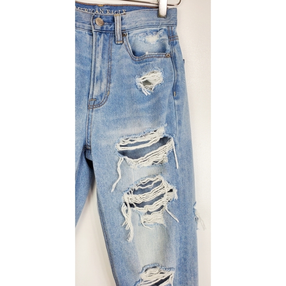 American eagle outfitters size 00 distressed high rise mom jeans light blue - Picture 5 of 12